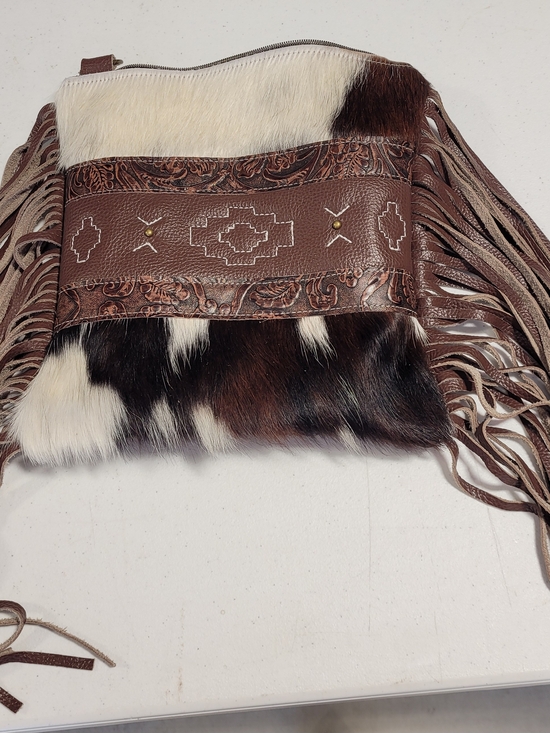Dancing Cactus Designs Handbags - Fringe Crossbody Bag with Cowhide and Tooled Leather - Brown/White